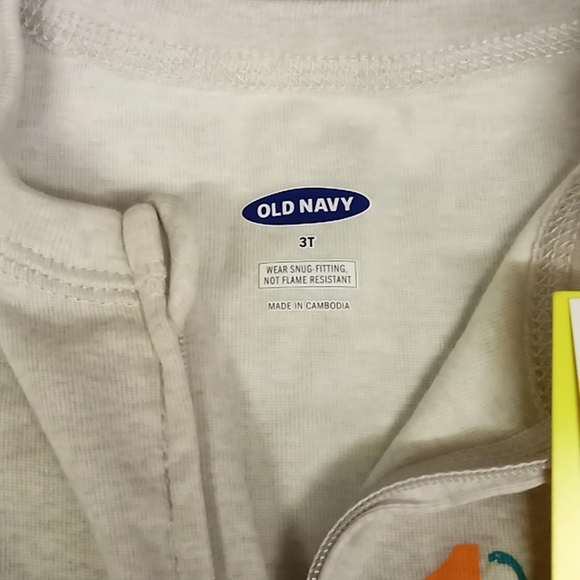 2 piece Toddler PJs - Picture 4 of 8